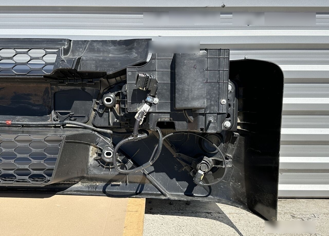IVECO EUROCARGO 5801690602 / 5801745452 / 5801745449 IVECO 5801690602 / 5801745452 / 5801745449 - Pare-chocs pour Camion: photos 5 IVECO EUROCARGO 5801690602 / 5801745452 / 5801745449 IVECO 5801690602 / 5801745452 / 5801745449 - Pare-chocs pour Camion: photos 5
