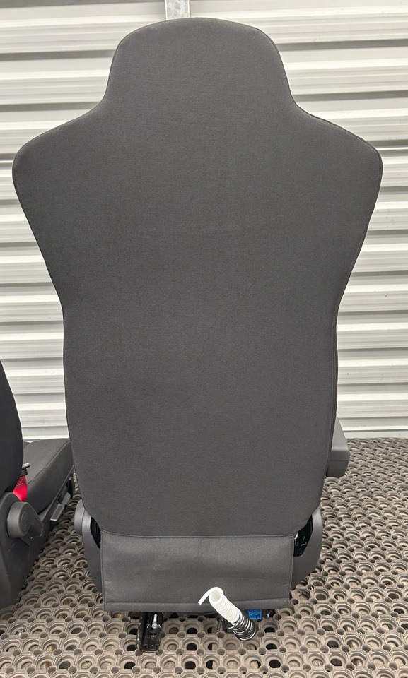IVECO NEW SEAT IVECO S-WAY - Siège: photos 5 IVECO NEW SEAT IVECO S-WAY - Siège: photos 5