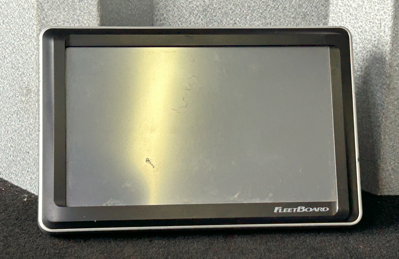 MERCEDES-BENZ ACTROS MP4 FLEETBOARD DISPLAY SCREEN WITH BRACKET - Système de navigation: photos 1 MERCEDES-BENZ ACTROS MP4 FLEETBOARD DISPLAY SCREEN WITH BRACKET - Système de navigation: photos 1