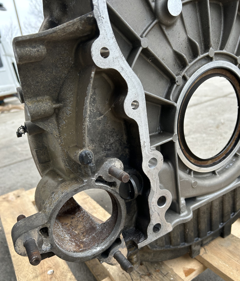 MERCEDES CLUTCH TIMING HOUSING ACTROS MP4 - Arbre à cames: photos 4 MERCEDES CLUTCH TIMING HOUSING ACTROS MP4 - Arbre à cames: photos 4