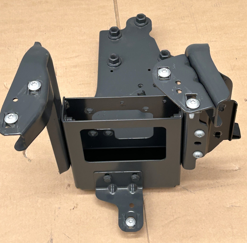 MERCEDES MOUNTING STEERING STEP SUPPORT AROCS ACTROS MP4 MP5 - Carrosserie et extérieur: photos 2 MERCEDES MOUNTING STEERING STEP SUPPORT AROCS ACTROS MP4 MP5 - Carrosserie et extérieur: photos 2