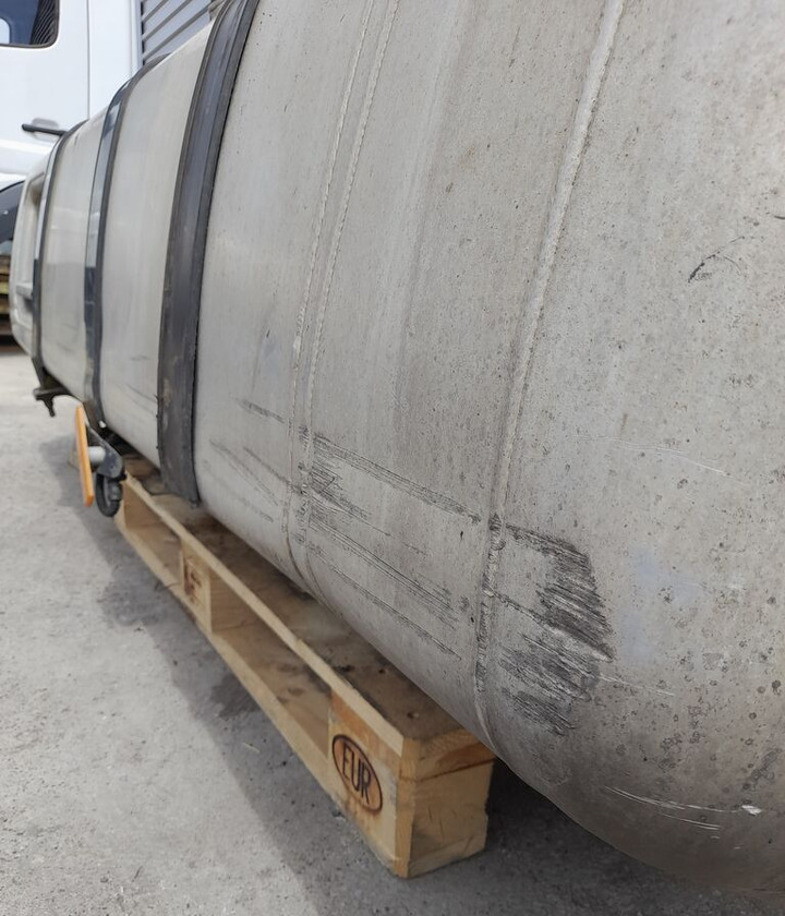 Mercedes-Benz ACTROS MP4 660L A9604703501 Mercedes-Benz truck - Réservoir de carburant pour Camion: photos 4 Mercedes-Benz ACTROS MP4 660L A9604703501 Mercedes-Benz truck - Réservoir de carburant pour Camion: photos 4