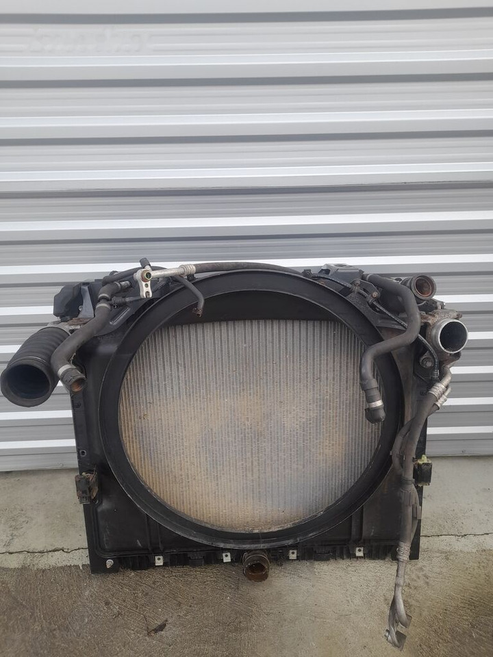 Mercedes-Benz ACTROS MP4 A9605002801 - Intercooler pour Camion: photos 4 Mercedes-Benz ACTROS MP4 A9605002801 - Intercooler pour Camion: photos 4