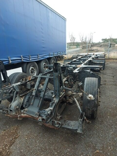 Mercedes-Benz Actros Mercedes-Benz ACTROS MP4 truck - Frame/ Châssis pour Camion: photos 1 Mercedes-Benz Actros Mercedes-Benz ACTROS MP4 truck - Frame/ Châssis pour Camion: photos 1