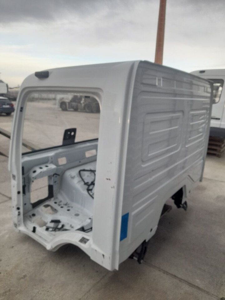 Mercedes-Benz Atego truck - Cabine pour Camion: photos 5 Mercedes-Benz Atego truck - Cabine pour Camion: photos 5