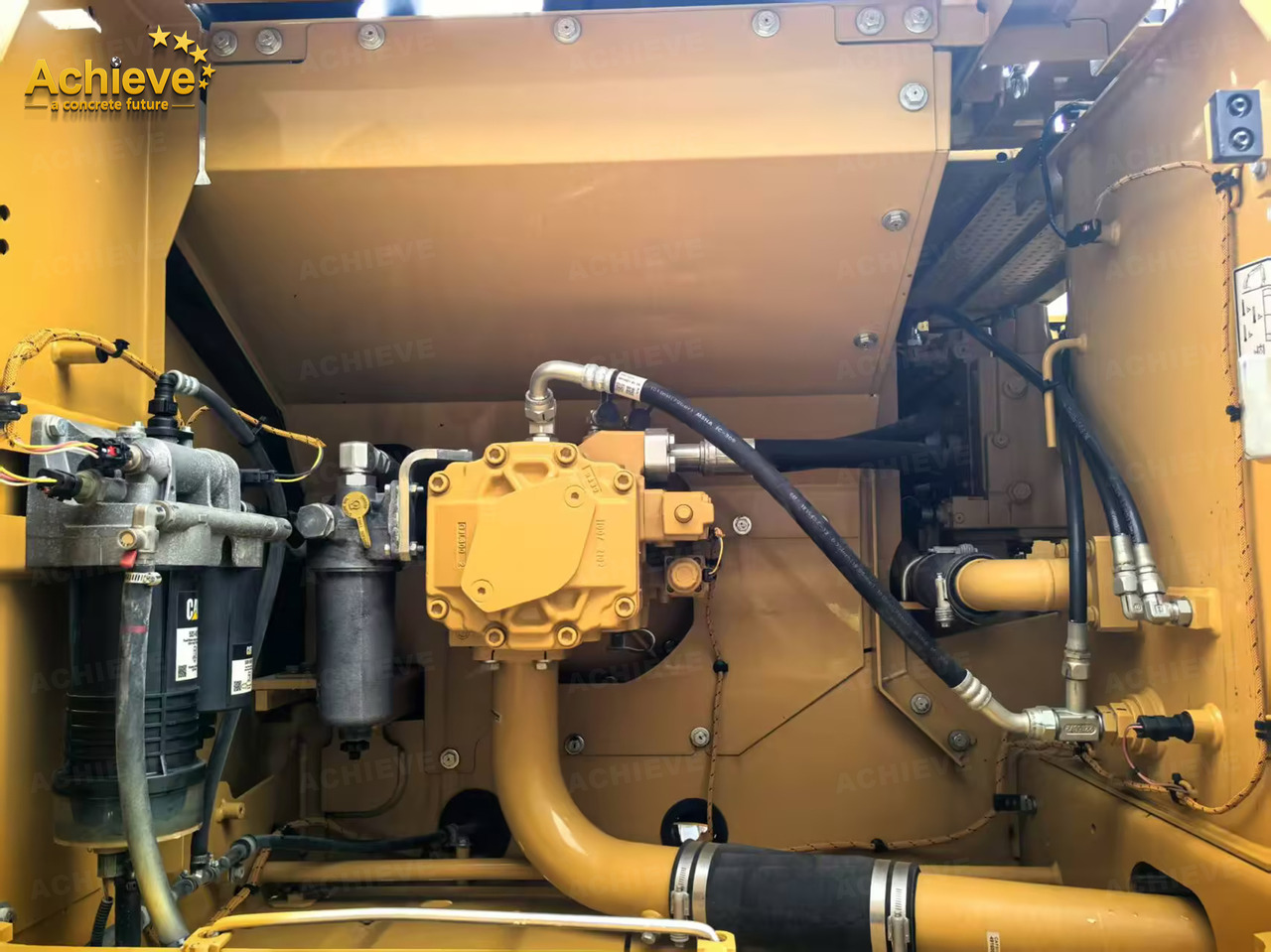 Pelle sur chenille CATERPILLAR 2021 3100h 323GX Net Power - ISO 9249 123.7 kW Operating weight 21800 kg Maximum digging depth 6660 mm【ACHIEVE】 TOP CONDITION!!!: photos 17