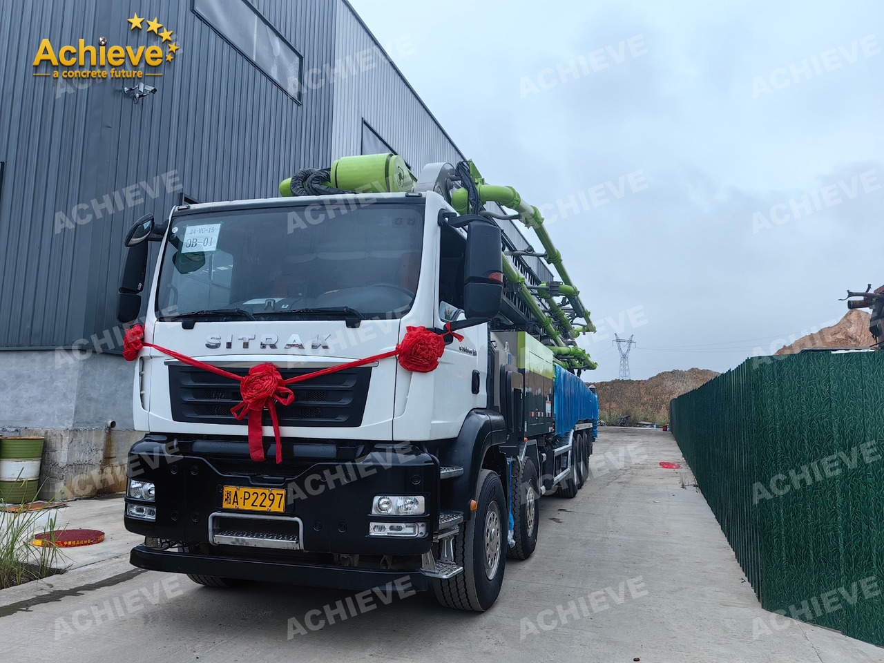 Zoomlion Zoomlion 70M 70X-6RZ Concrete pump truck ACTROS 4141 【ACHIEVE】TOP CONDITION!!! - Camion pompe: photos 4 Zoomlion Zoomlion 70M 70X-6RZ Concrete pump truck ACTROS 4141 【ACHIEVE】TOP CONDITION!!! - Camion pompe: photos 4