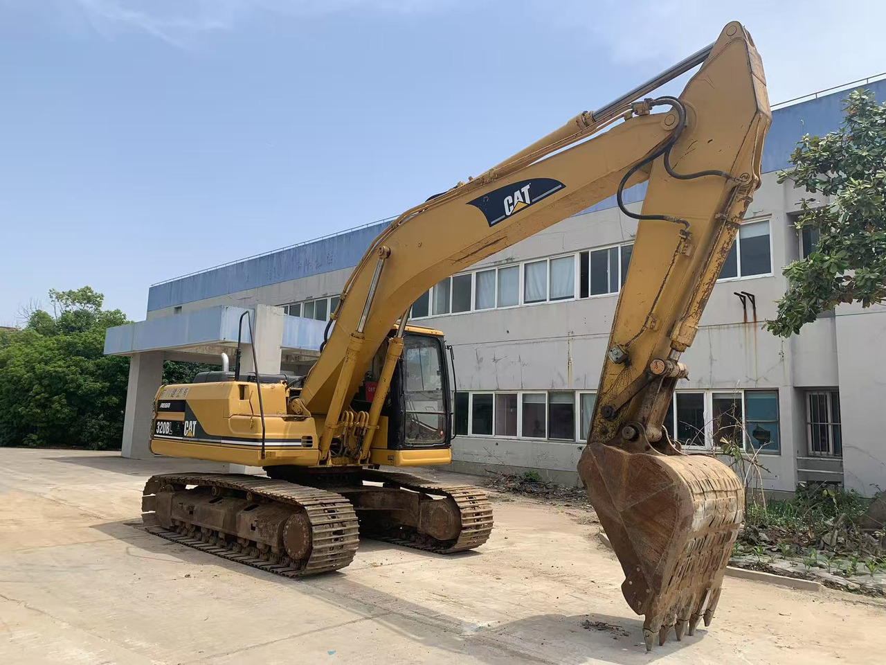 CATERPILLAR 320BL Used Excavator with Original Color - Pelle sur chenille: photos 2 CATERPILLAR 320BL Used Excavator with Original Color - Pelle sur chenille: photos 2