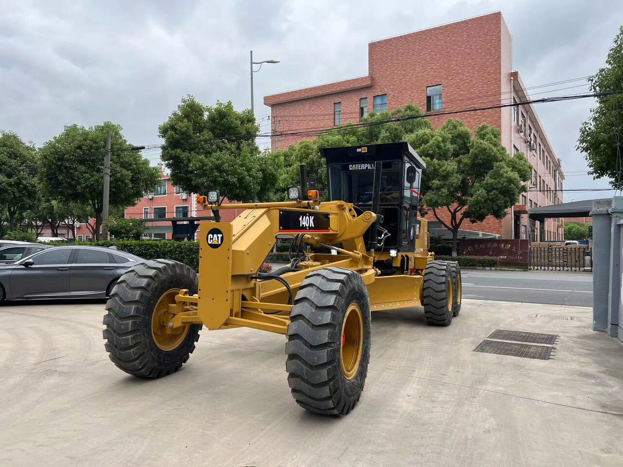 Caterpillar Motor Grader Secondhand CAT 140K, 140H with Good Price - Niveleuse: photos 4 Caterpillar Motor Grader Secondhand CAT 140K, 140H with Good Price - Niveleuse: photos 4