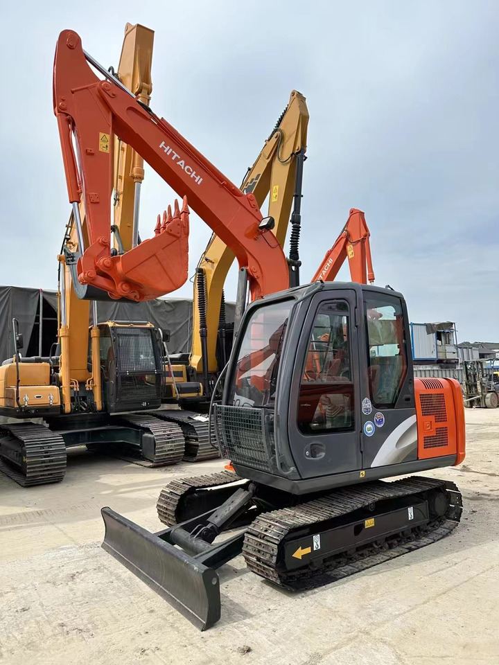 Hitachi ZX60 Mini Excavator Cheap Machine - Pelle sur chenille: photos 3 Hitachi ZX60 Mini Excavator Cheap Machine - Pelle sur chenille: photos 3