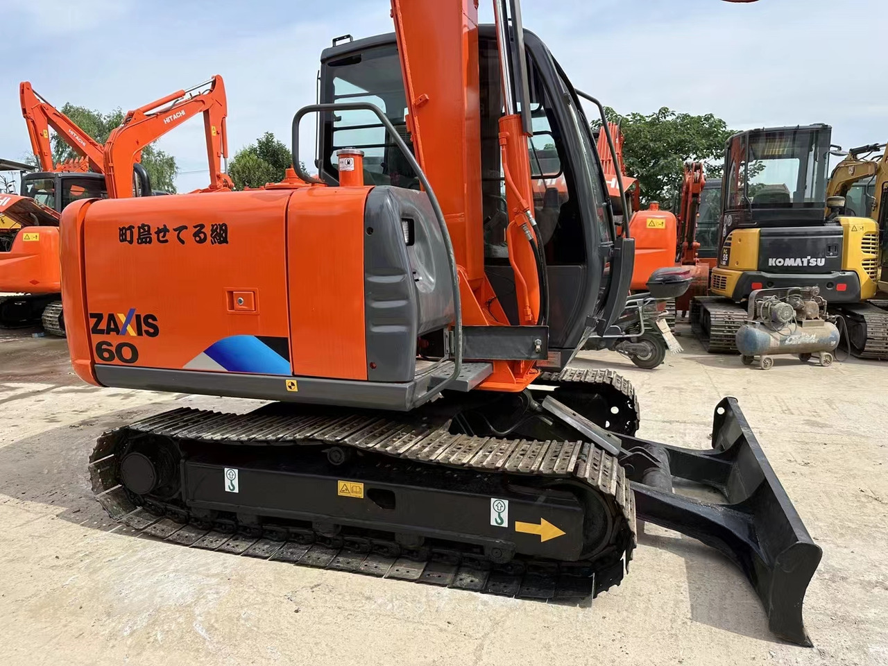 Hitachi ZX60 Mini Excavator Cheap Machine - Pelle sur chenille: photos 2 Hitachi ZX60 Mini Excavator Cheap Machine - Pelle sur chenille: photos 2