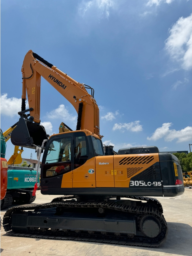 Hyundai 305LC-9S Good Price Used Excavator - Pelle sur chenille: photos 2 Hyundai 305LC-9S Good Price Used Excavator - Pelle sur chenille: photos 2