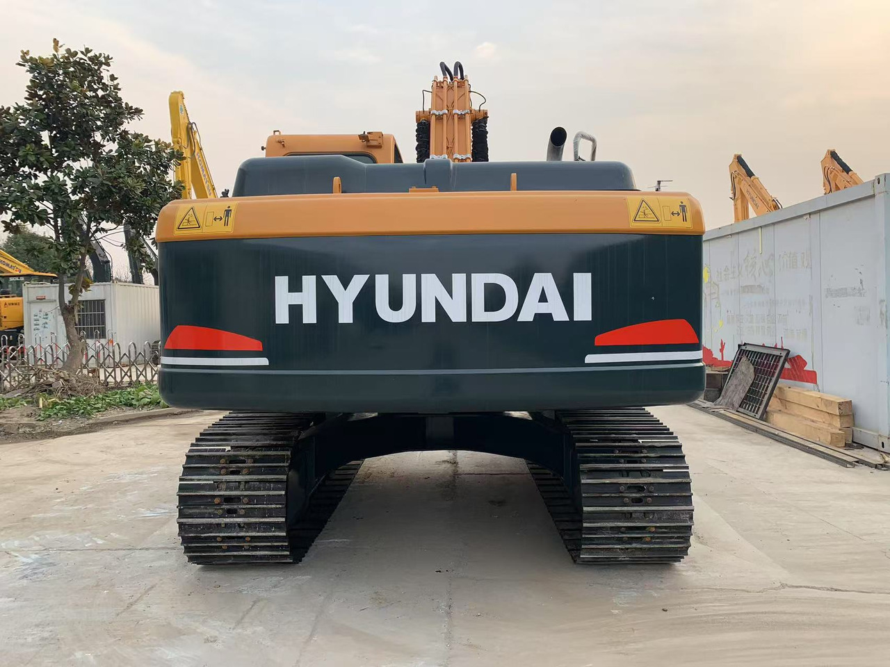 Hyundai Excavator 220LC-9S Secondhand Korea Machine - Pelle sur chenille: photos 4 Hyundai Excavator 220LC-9S Secondhand Korea Machine - Pelle sur chenille: photos 4