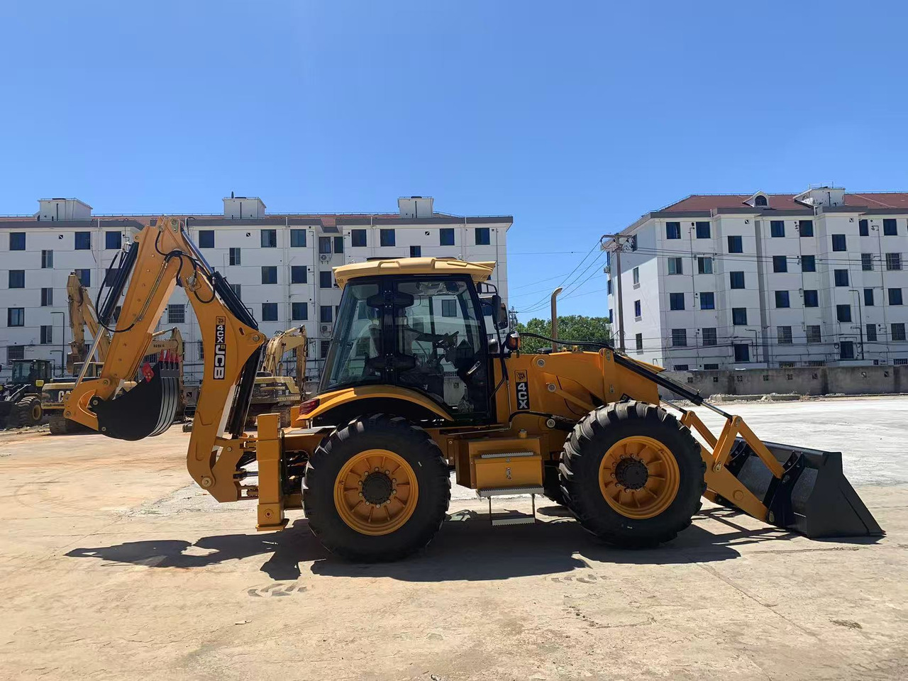 JCB Backhoe Loader 4CX, 4DX Good Price on Sale - Tractopelle: photos 2 JCB Backhoe Loader 4CX, 4DX Good Price on Sale - Tractopelle: photos 2