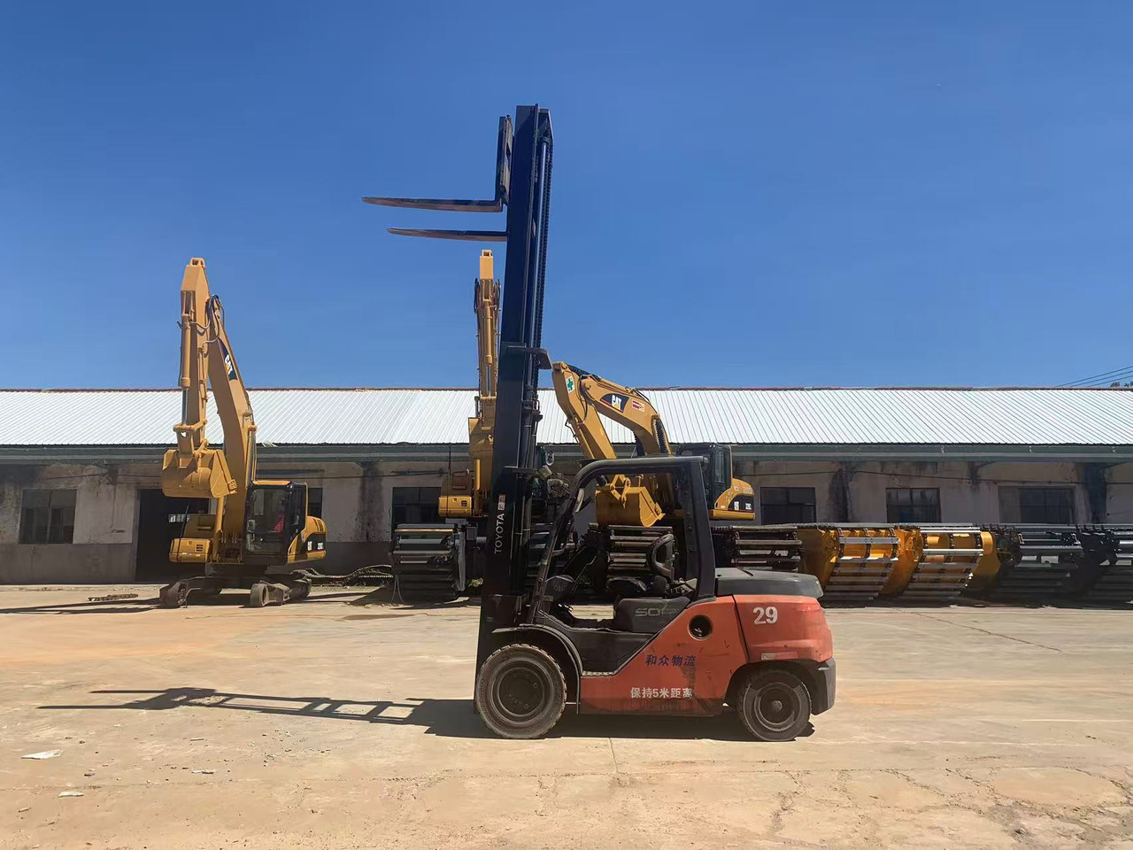 Toyota Forklift 5 ton Diesel Forklift FD50 with 5m High Mast - Chariot élévateur diesel: photos 4 Toyota Forklift 5 ton Diesel Forklift FD50 with 5m High Mast - Chariot élévateur diesel: photos 4