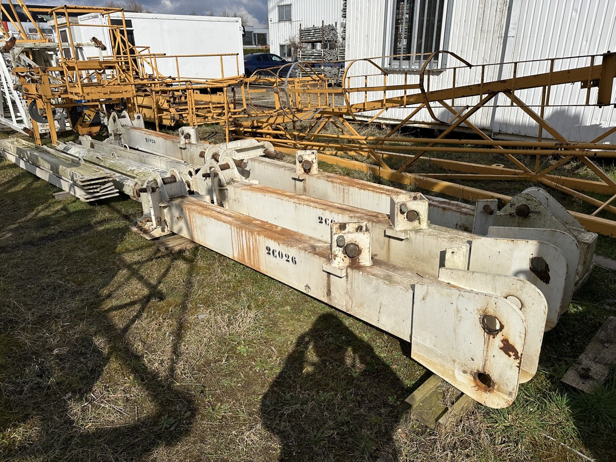 LIEBHERR 154 EC-H 6 Litronic - Grue à tour: photos 3 LIEBHERR 154 EC-H 6 Litronic - Grue à tour: photos 3