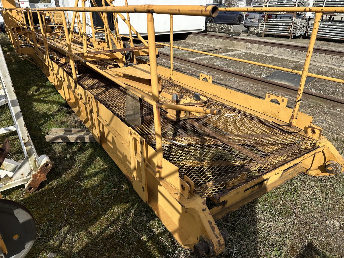 LIEBHERR 154 EC-H 6 Litronic - Grue à tour: photos 4 LIEBHERR 154 EC-H 6 Litronic - Grue à tour: photos 4