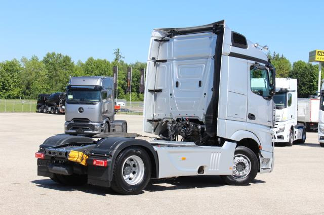 Mercedes-Benz Actros 1853LS - Tracteur routier: photos 3 Mercedes-Benz Actros 1853LS - Tracteur routier: photos 3