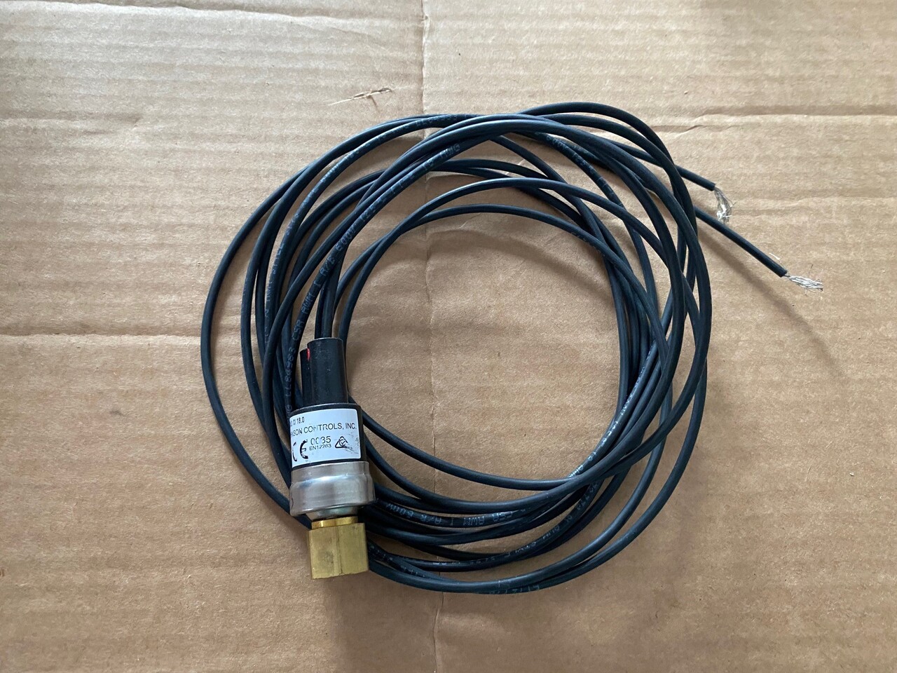O&K Terex RH120 RH170 RH200 RH340 6030 6040 6050 6060 Switch 1462616 4017067 535-0636 - Pièces de rechange pour Camion: photos 2 O&K Terex RH120 RH170 RH200 RH340 6030 6040 6050 6060 Switch 1462616 4017067 535-0636 - Pièces de rechange pour Camion: photos 2