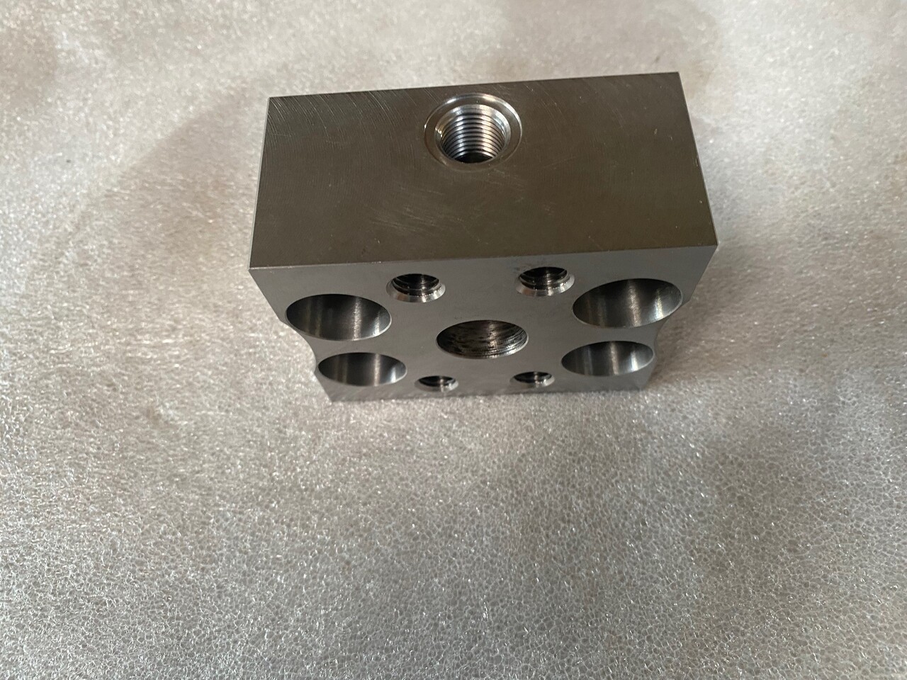 O&K Terex RH90 Flange 1754496 4018570 509-4542 - Pièces de rechange: photos 2 O&K Terex RH90 Flange 1754496 4018570 509-4542 - Pièces de rechange: photos 2