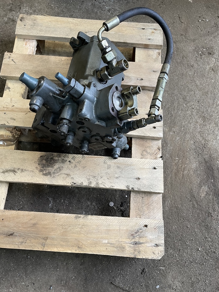 Linde - Moteur hydraulique pour Pelle: photos 2 Linde - Moteur hydraulique pour Pelle: photos 2