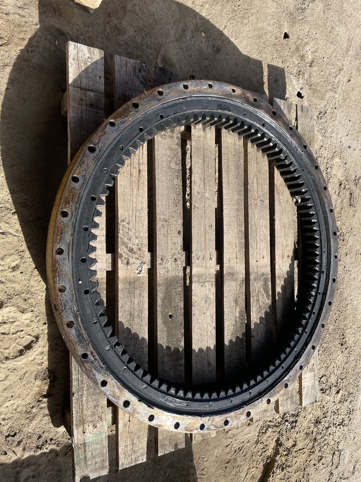 NEW HOLLAND MH PLUS - Couronne d'orientation: photos 3 NEW HOLLAND MH PLUS - Couronne d'orientation: photos 3