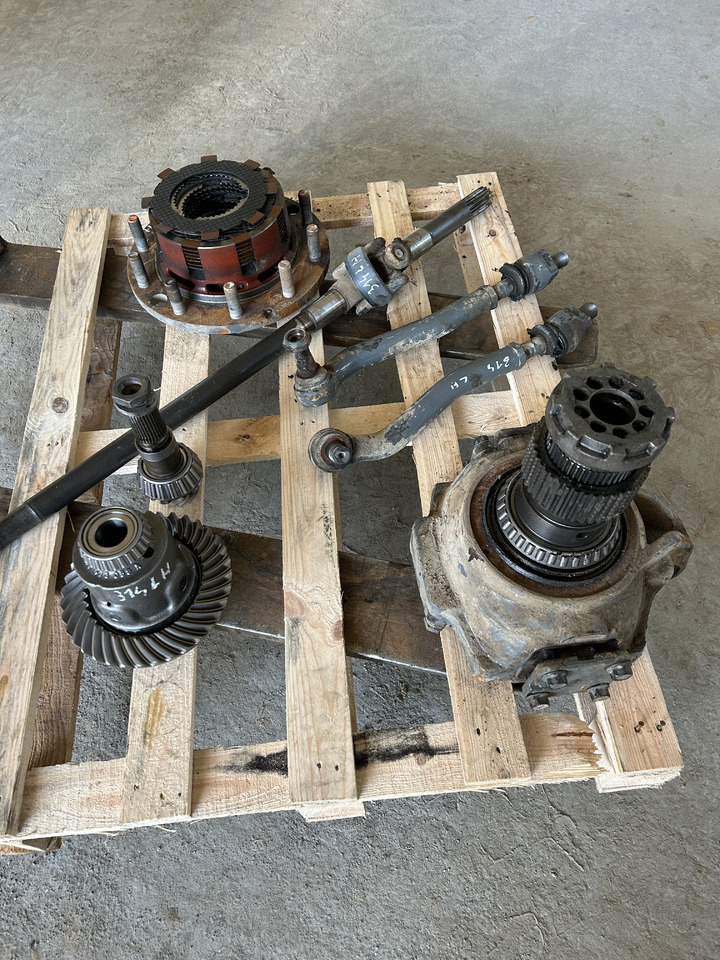 ZF LIEBHERR A314 - Essieu et pièces pour Pelle sur pneus: photos 2 ZF LIEBHERR A314 - Essieu et pièces pour Pelle sur pneus: photos 2