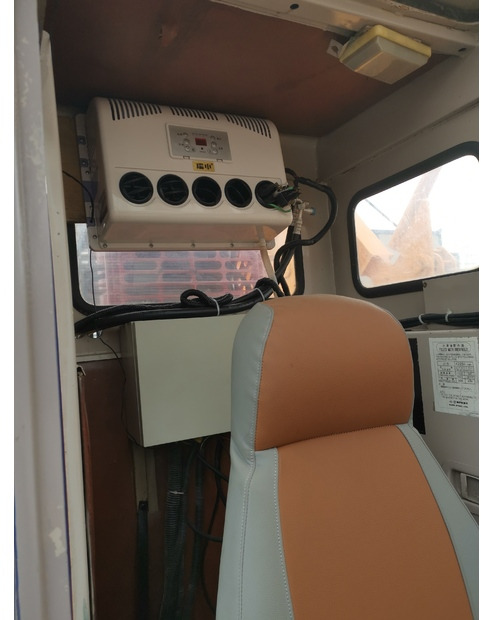 Grue sur chenilles 2015 KOBELCO 7055: photos 7