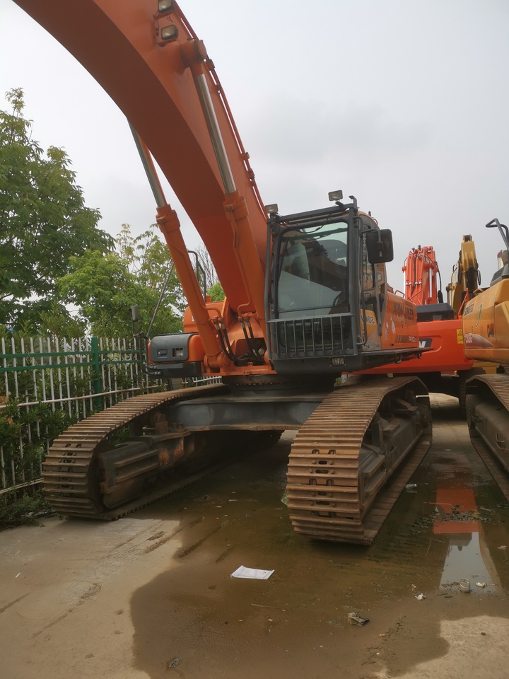 Doosan DX500LC - Pelle sur chenille: photos 4 Doosan DX500LC - Pelle sur chenille: photos 4