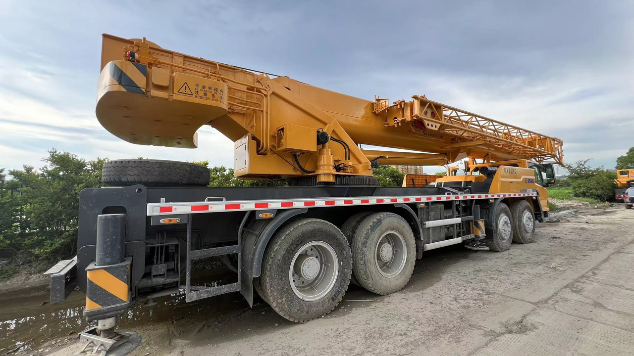 XCMG QY70KC - Grue mobile: photos 2 XCMG QY70KC - Grue mobile: photos 2