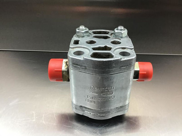 Bosch Gear Pump - Pompe hydraulique: photos 1 Bosch Gear Pump - Pompe hydraulique: photos 1
