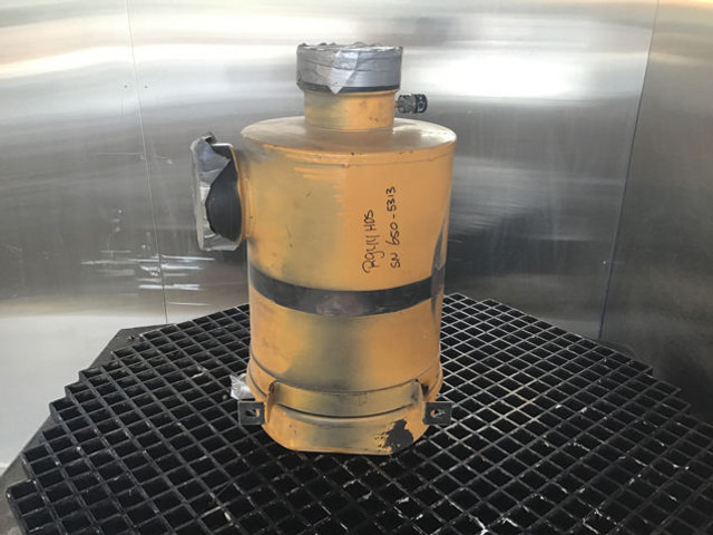 Liebherr Air Filter - Système d'admission d'air: photos 3 Liebherr Air Filter - Système d'admission d'air: photos 3