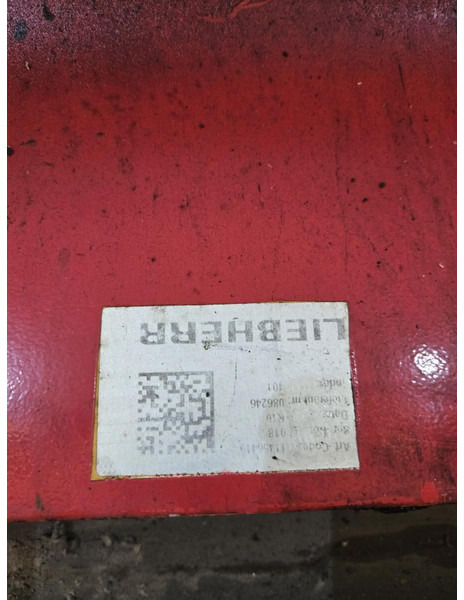 Liebherr Covering right - Pare-chocs: photos 1 Liebherr Covering right - Pare-chocs: photos 1