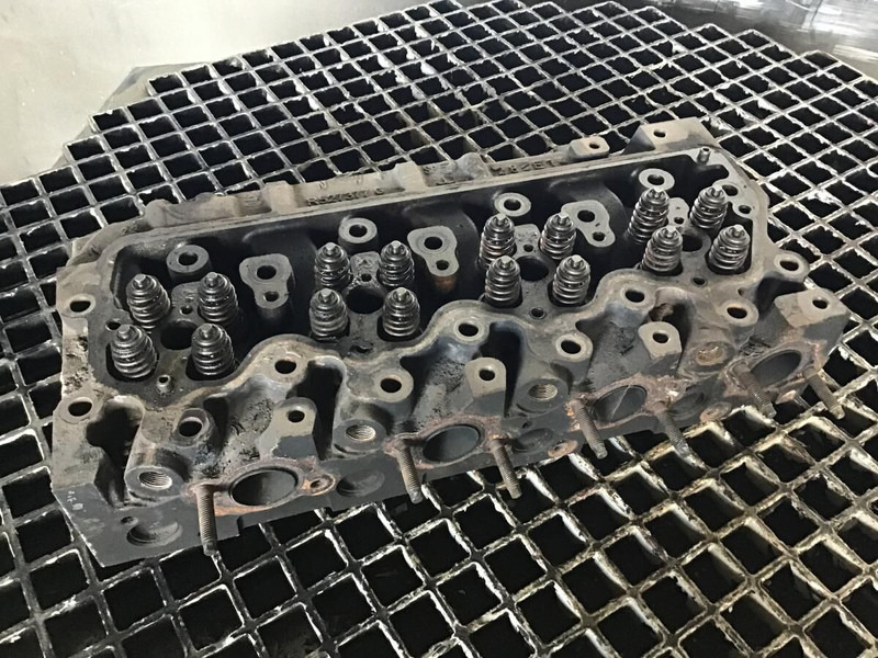 Liebherr Cylinderhead - Bloc-cylindres: photos 2 Liebherr Cylinderhead - Bloc-cylindres: photos 2