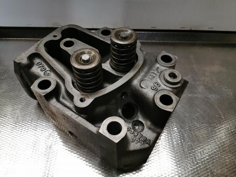 Liebherr Cylinderhead - Bloc-cylindres: photos 3 Liebherr Cylinderhead - Bloc-cylindres: photos 3