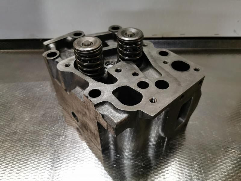 Liebherr Cylinderhead - Bloc-cylindres: photos 2 Liebherr Cylinderhead - Bloc-cylindres: photos 2