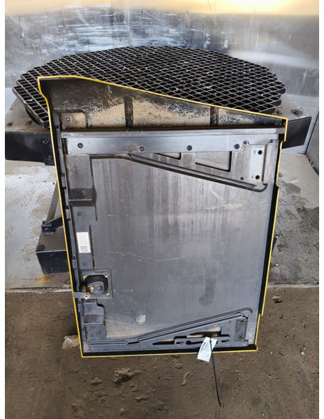 Liebherr Door Front Left - Portière et pièces: photos 4 Liebherr Door Front Left - Portière et pièces: photos 4