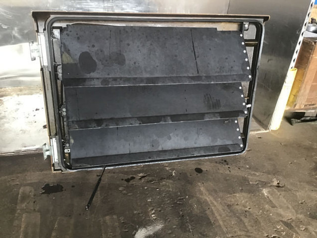 Liebherr Door Left - Portière et pièces: photos 2 Liebherr Door Left - Portière et pièces: photos 2