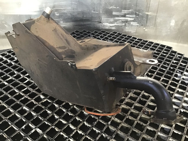 Liebherr Equalizing Reservoir - Vase d'expansion: photos 1 Liebherr Equalizing Reservoir - Vase d'expansion: photos 1