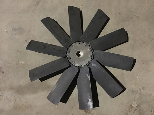 Liebherr Fan Blade - Ventilateur: photos 1 Liebherr Fan Blade - Ventilateur: photos 1