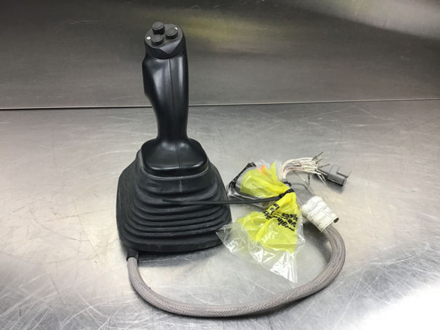 Liebherr Joystick Right - Levier de vitesse: photos 1 Liebherr Joystick Right - Levier de vitesse: photos 1