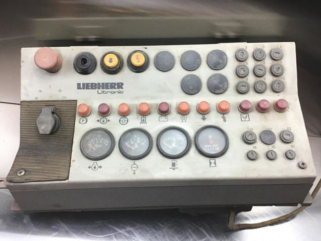Panel de instrumentos Liebherr LR632: photos 7