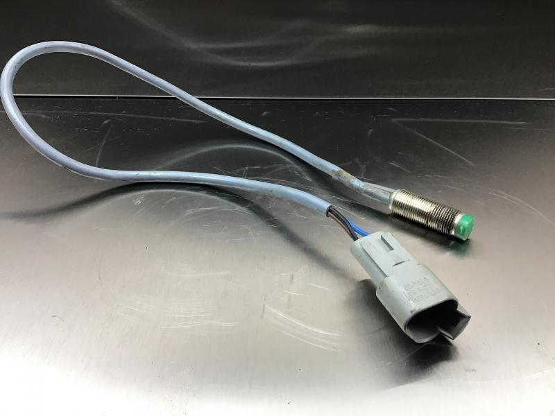 Liebherr R914B / R904 / A904 Li / A900C Li / A900B Li / A316 Li / A314 Li / A924B Li / A924 li / A914 Li / A934 Li / A934B Li - Capteur: photos 2 Liebherr R914B / R904 / A904 Li / A900C Li / A900B Li / A316 Li / A314 Li / A924B Li / A924 li / A914 Li / A934 Li / A934B Li - Capteur: photos 2