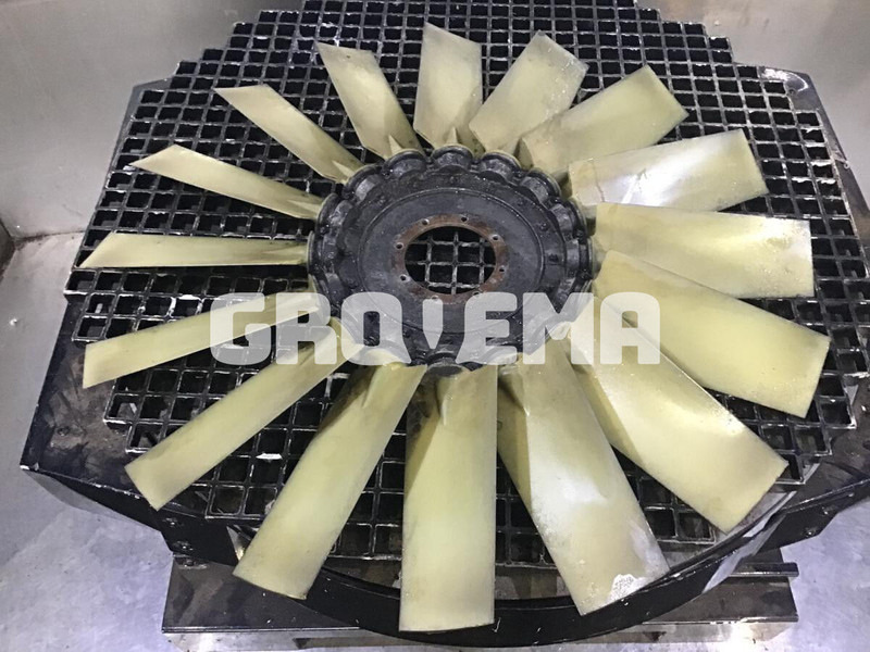 Liebherr R954B / R954HD / R954 - Ventilateur: photos 2 Liebherr R954B / R954HD / R954 - Ventilateur: photos 2