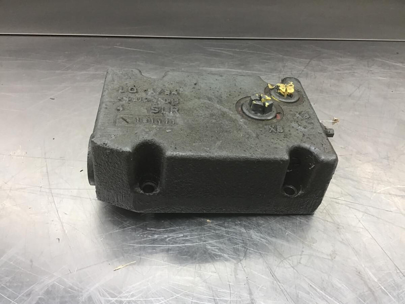 Liebherr Regulator Valve - Valve: photos 1 Liebherr Regulator Valve - Valve: photos 1