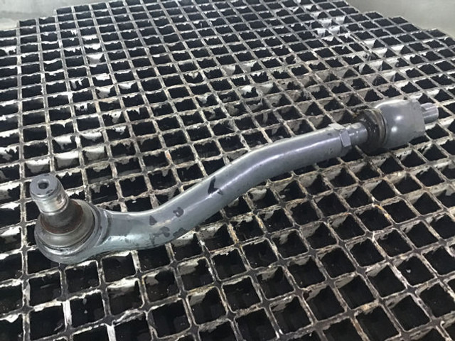 Liebherr Steering Rod Left - Commande de gouvernail: photos 1 Liebherr Steering Rod Left - Commande de gouvernail: photos 1