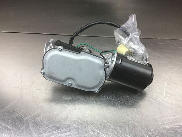 Liebherr Wiper motor - Essuie-glace: photos 4 Liebherr Wiper motor - Essuie-glace: photos 4