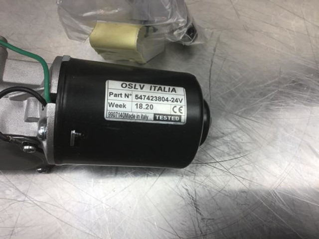Liebherr Wiper motor - Essuie-glace: photos 3 Liebherr Wiper motor - Essuie-glace: photos 3