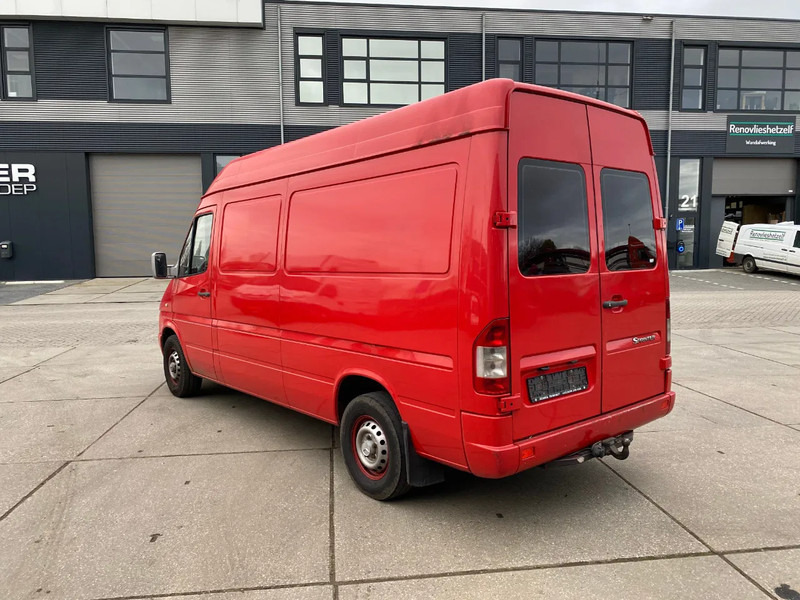 Mercedes-Benz Sprinter 311 CDI-D - Fourgon utilitaire: photos 4 Mercedes-Benz Sprinter 311 CDI-D - Fourgon utilitaire: photos 4