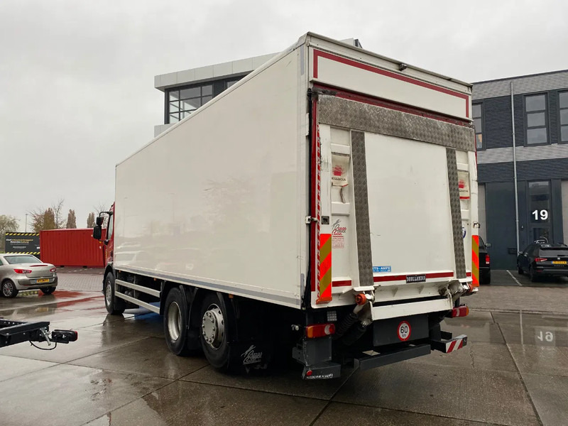 Renault D WIDE 320 DTI 8 / Closed box / Euro 6 / Dhollandia - Camion fourgon: photos 4 Renault D WIDE 320 DTI 8 / Closed box / Euro 6 / Dhollandia - Camion fourgon: photos 4